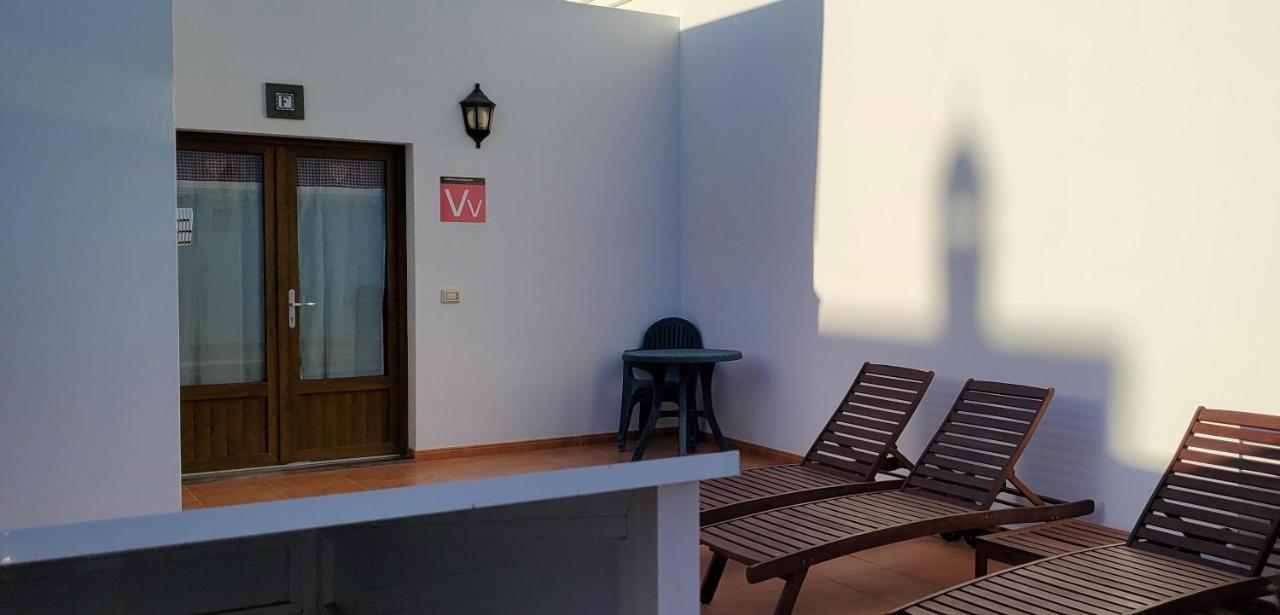 Apartamentos Flor Uno Caleta de Sebo Kültér fotó